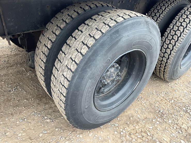 #1134-•-1993-ford-sheetrock-boom-truck-(has-mn-title)-image-15