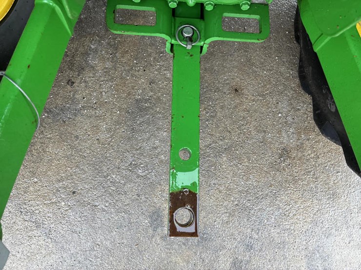 john-deere-3033r-image-30