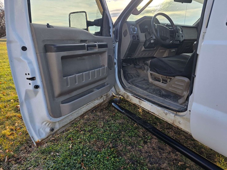 2008-ford-f350-image-30