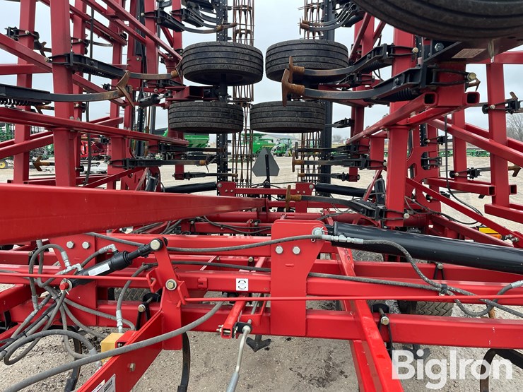 2017-case-ih-255-image-12