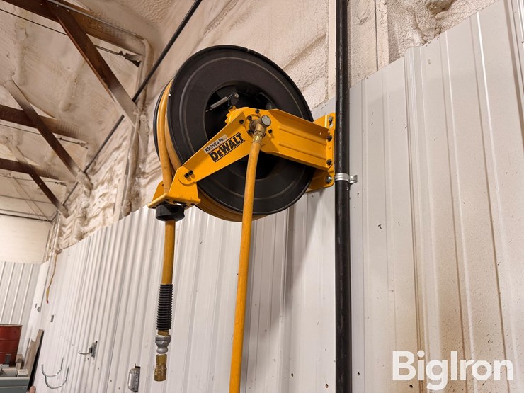 dewalt-dxcm024-0344-dbl.-arm-hose-reel-w/-1/2"-x-50'-premium-rubber-hose-image-1