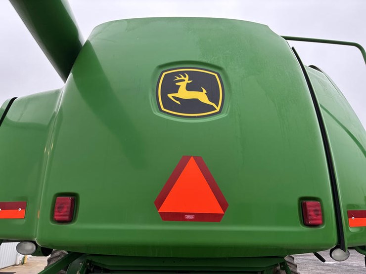 john-deere-9560-image-12