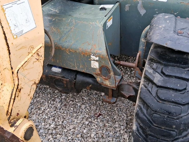 #1301-•-gel-rs5-19-telehandler-image-25