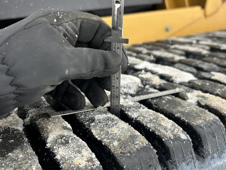 2018-caterpillar-289d-image-21