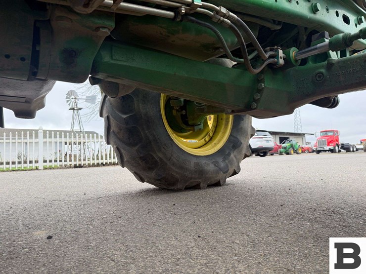 2012-john-deere-6115r-image-52