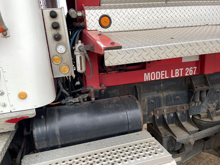 #1130-•-2005-international-5500i-6x4-dump-truck-(has-mn-title)-image-21