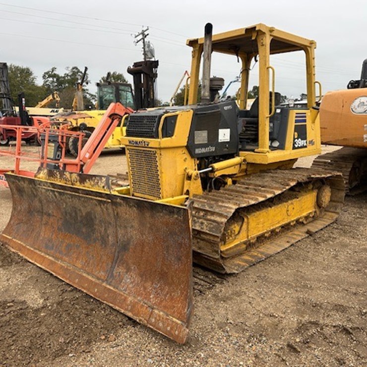 KOMATSU D39PX