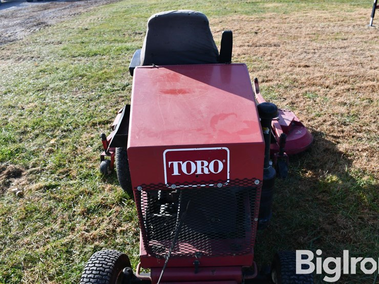 toro-groundsmaster-325d-image-11