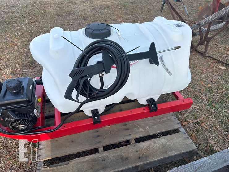 fimco-60-gallon-skid-mount-sprayer-image-4