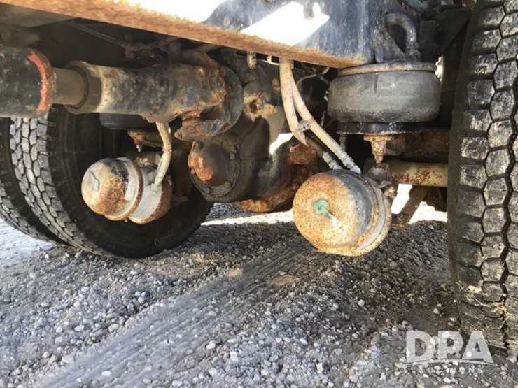 2004-kenworth-t800-image-14