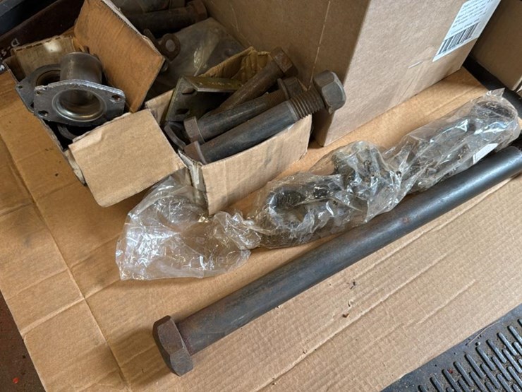 #191-•-skid-of-parts*-image-12