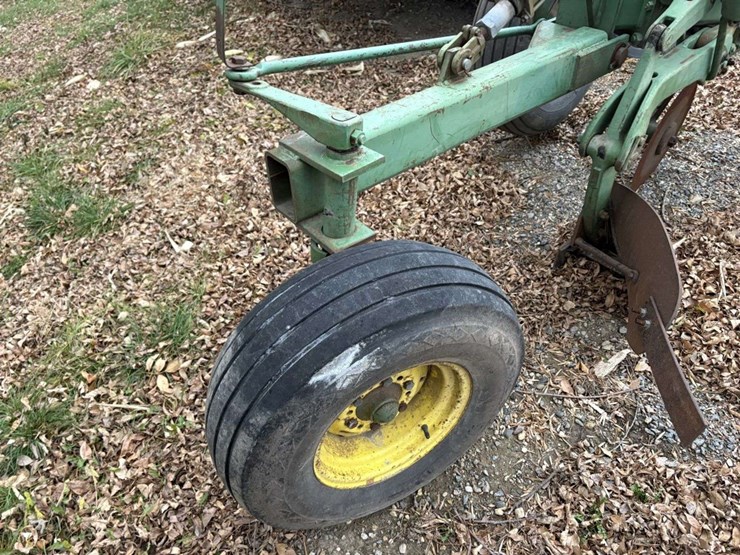 john-deere-2500-image-3