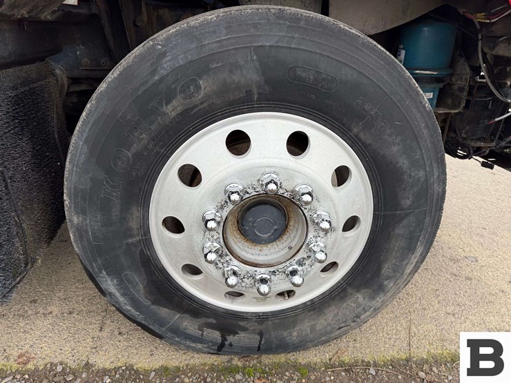 2004-kenworth-t800-image-57