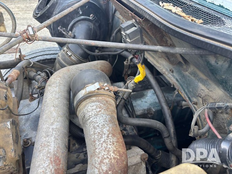 international-4700-image-62