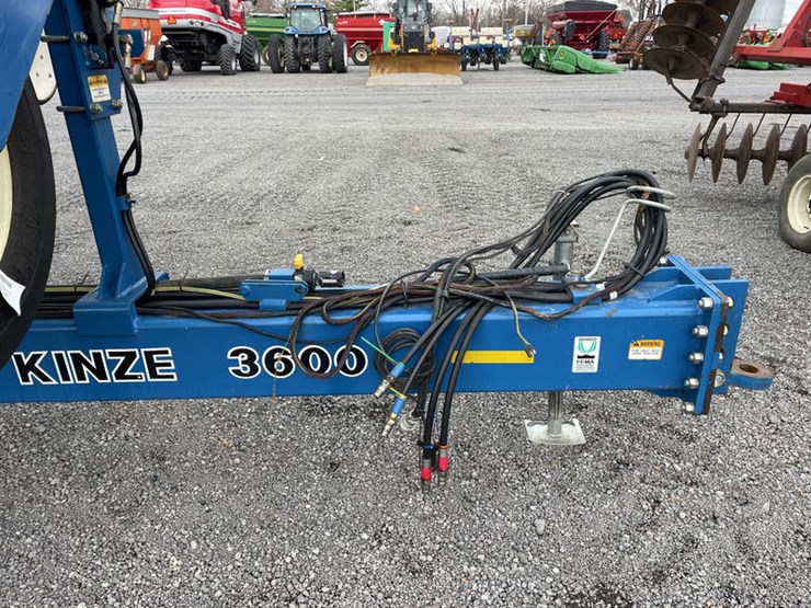 kinze-3600-image-5