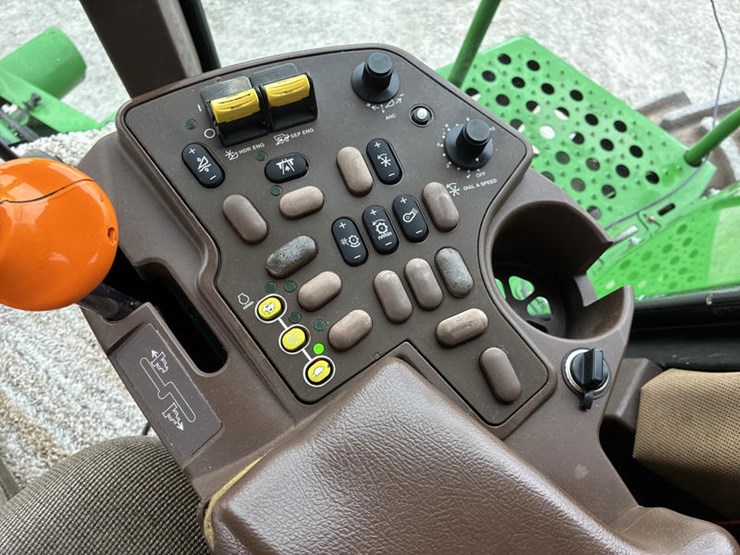 john-deere-2000-image-104