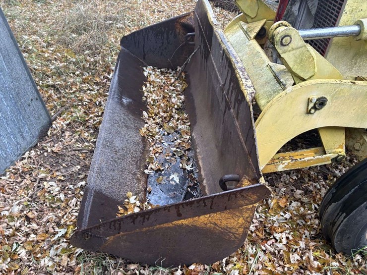 case-ck680-backhoe-tractor,-gas,-80”-bucket,-24”-hoe-bucket,-last-ran-2-years-ago-image-2
