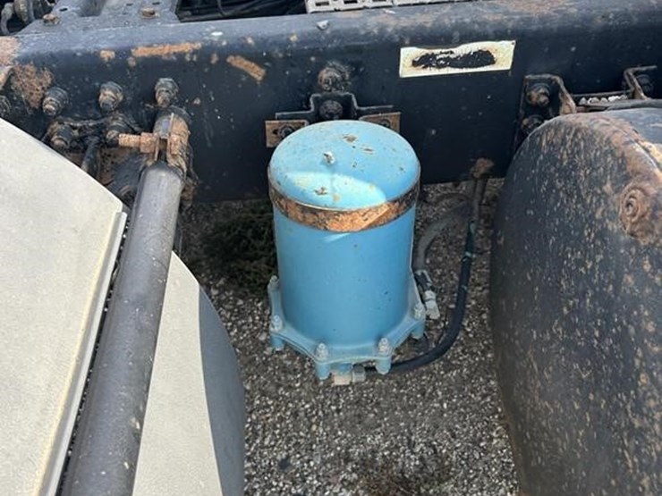 white/gmc-wg64t-image-35