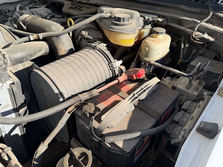 2006-ford-f550-image-37