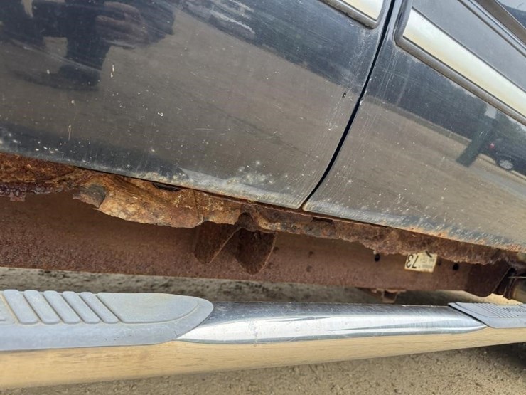 2005-chevy-silverado-2500-hd-pickup-image-6