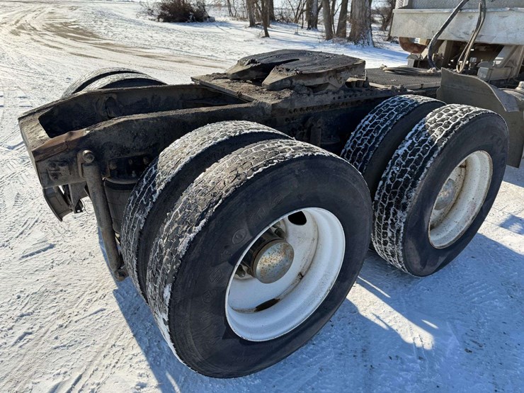 2006-mack-chn613-image-47