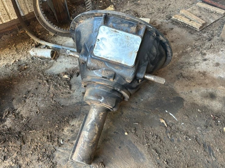 #166-•-clutches-image-7