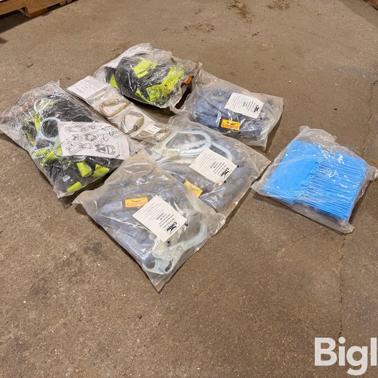 Safety Harnesses & Lanyards