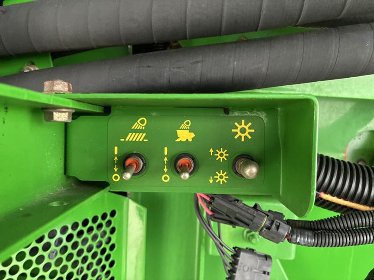 john-deere-2000-image-53
