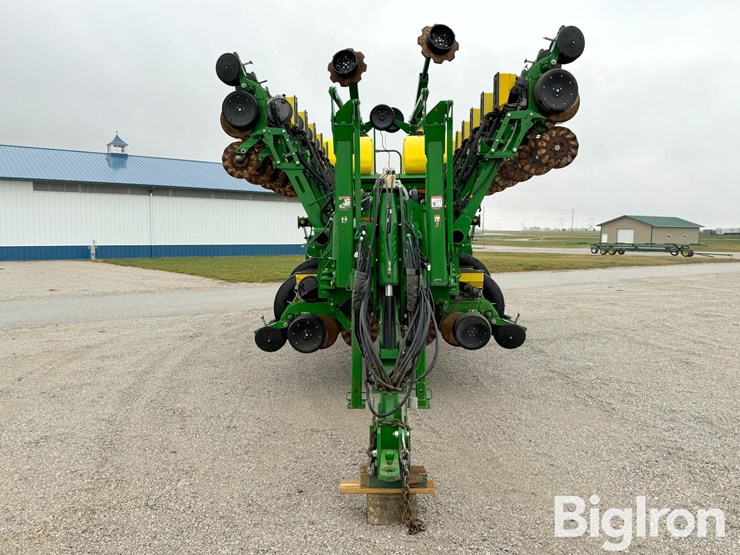 2015-john-deere-1795-image-2