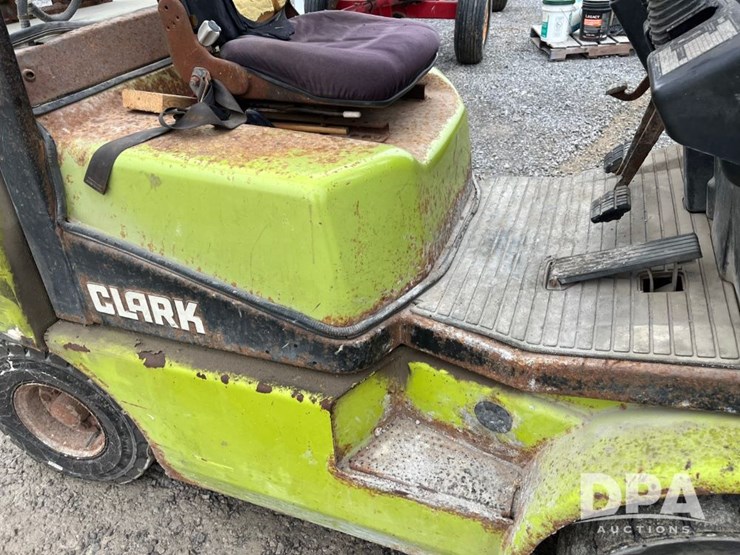 clark-cg25-forklift-(jn3492,-unit-76504)-image-17