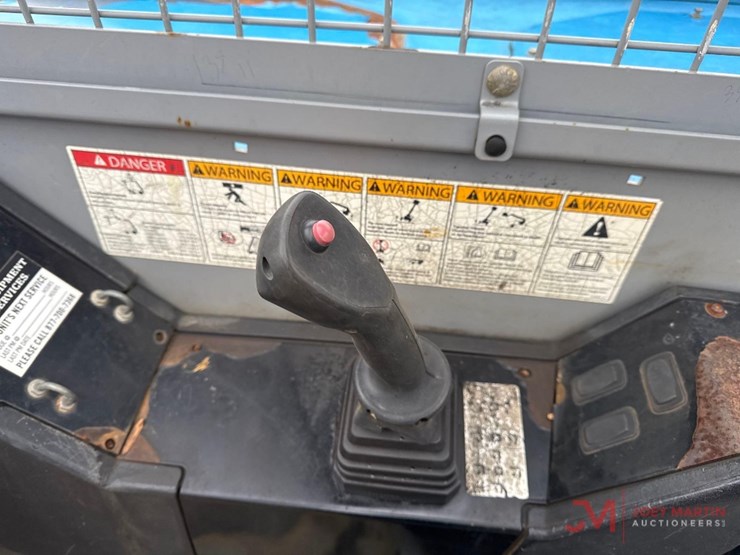 2013-genie-gth844-image-18