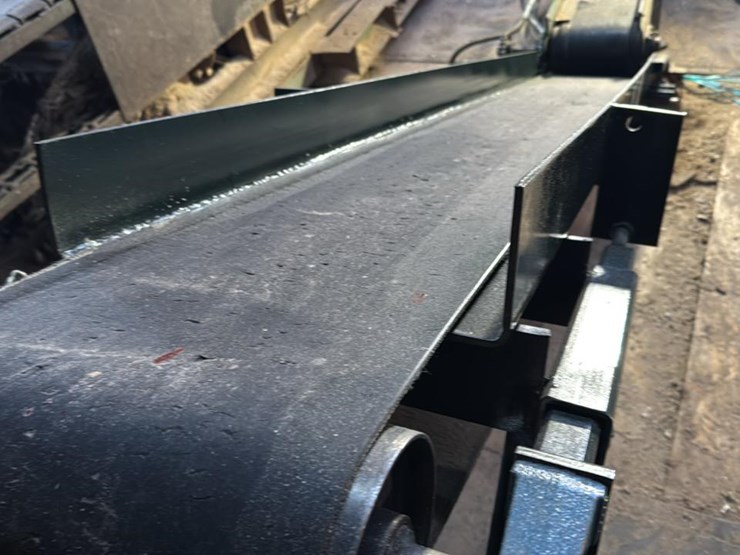 #121-•-inclined-belt-conveyor-image-2