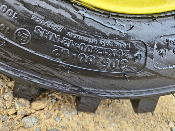 john-deere-1025-image-43