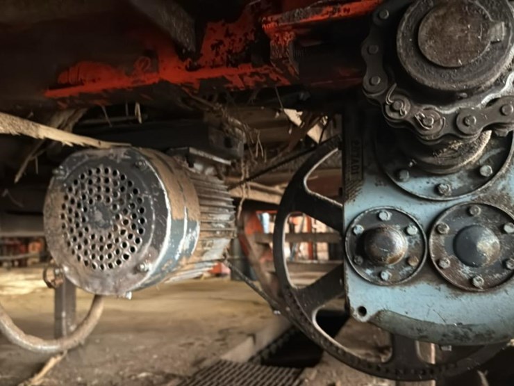 #104-•-green-chain-image-8