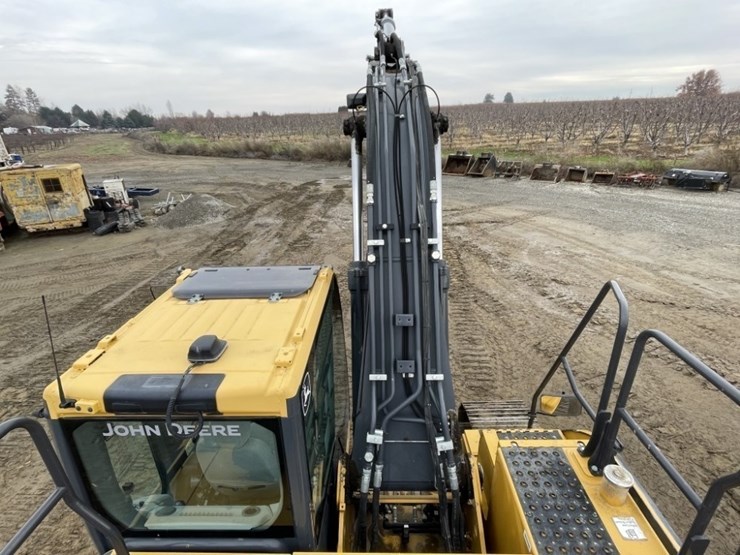 deere-210g-lc-image-43