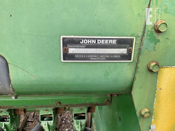 1990-john-deere-750-image-3