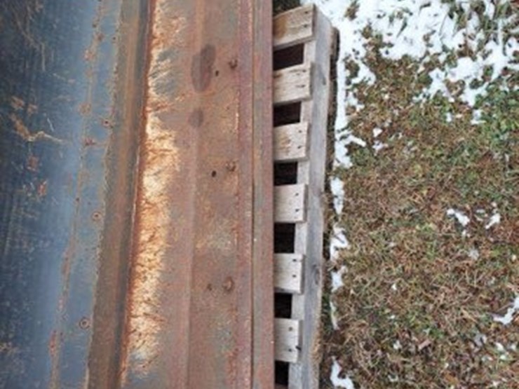 new-holland-lb95-image-5