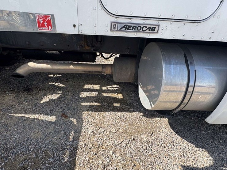 2007-kenworth-t600-image-20