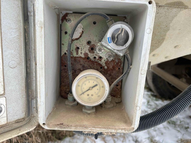 2004-wilson-hopper-bottom-image-16