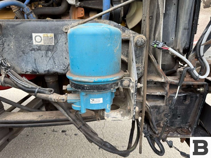 2004-kenworth-t800-image-23