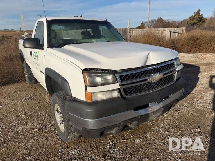 2007-chevrolet-2500hd-image-3