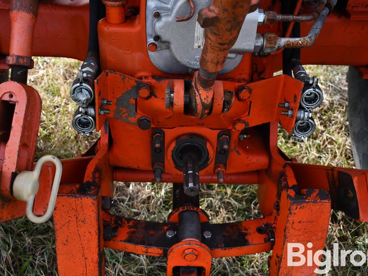 1970-case-970-2wd-tractor-image-11