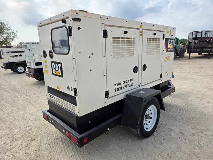 caterpillar-xq60-image-3