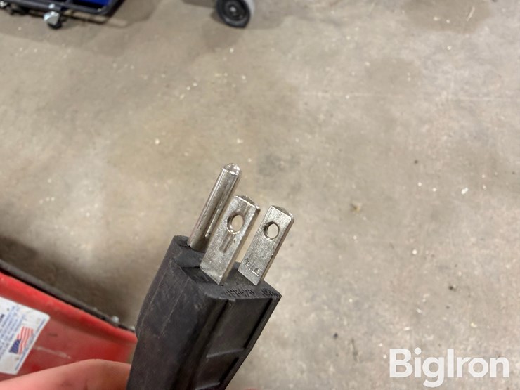 black-diamond-portable-electric-fan-image-7