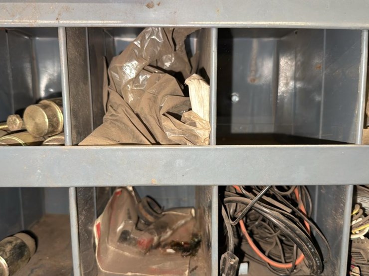 #160-•-snapon-tool-box*-image-28