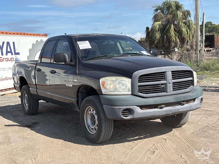 2008-dodge-ram-1500-image-2