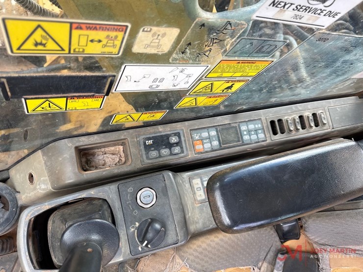 caterpillar-307d-image-19