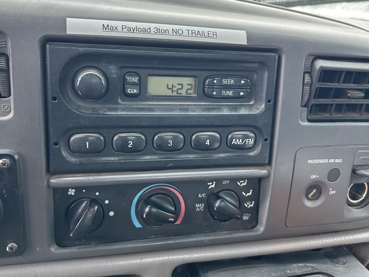 2001-ford-f450-xl-image-19