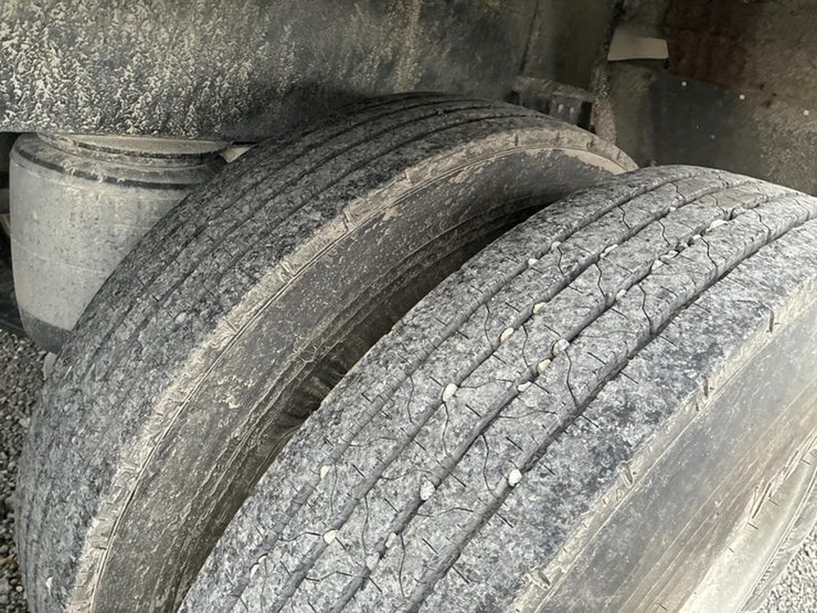 wilson-hopper-bottom-image-51