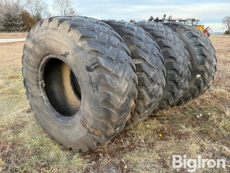 michelin-xtla-20.5-25-tires-image-5